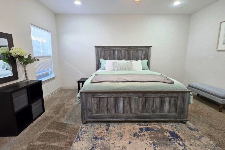 Building Photo - 2704 Sam Wilson St