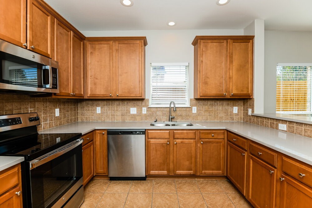 Building Photo - 6910 Shore Breeze Ct