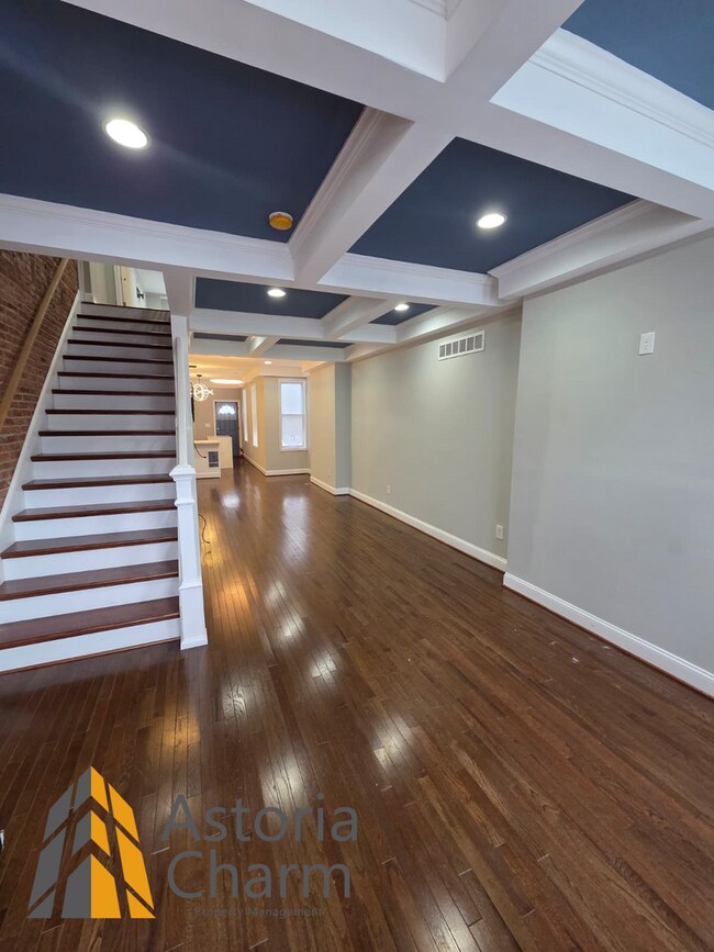 Building Photo - 4 Bedroom Rowhome with Loft Style Primary Suite and Finished Basement