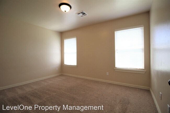 Building Photo - 4 br, 2 bath House - 16208 Snowy Owl Drive