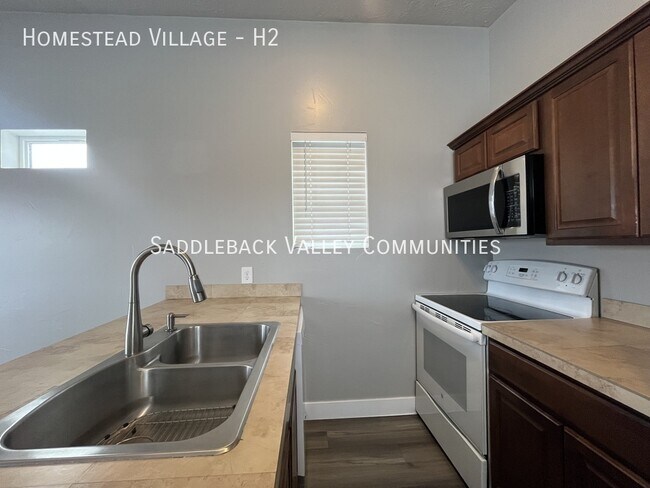 Building Photo - Homestead Village -H2