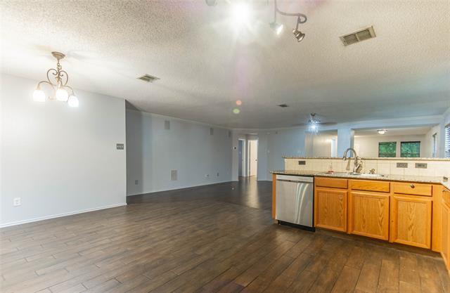 Building Photo - 13808 Canyon Ranch Rd