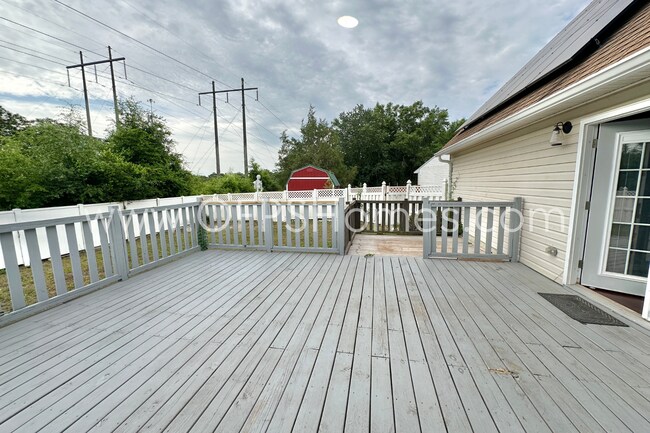 Building Photo - Spacious 4-Bedroom Home with Bonus Loft & Huge Backyard Deck – Available Now!