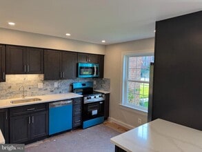 Building Photo - 15 Ballyhaunis Ct