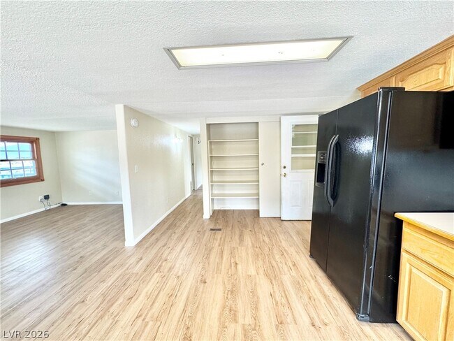 Building Photo - 4790 E Manse Rd