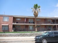 Building Photo - 701 W Yandell Dr