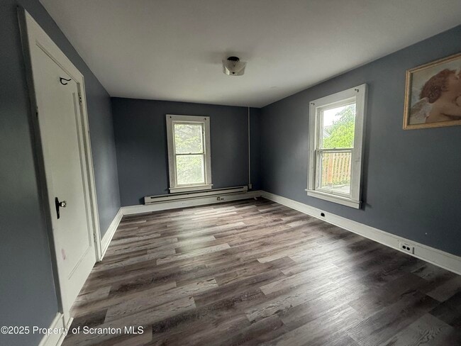 Building Photo - 409 Pittston Ave