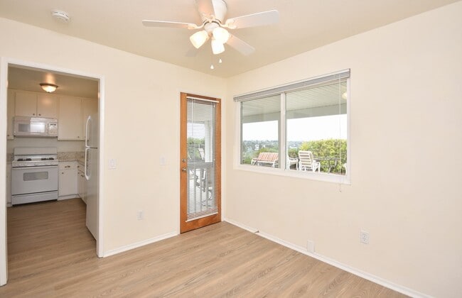 Building Photo - *Move In Special* 55+ Senior Community Located on  Peacock Hills!!