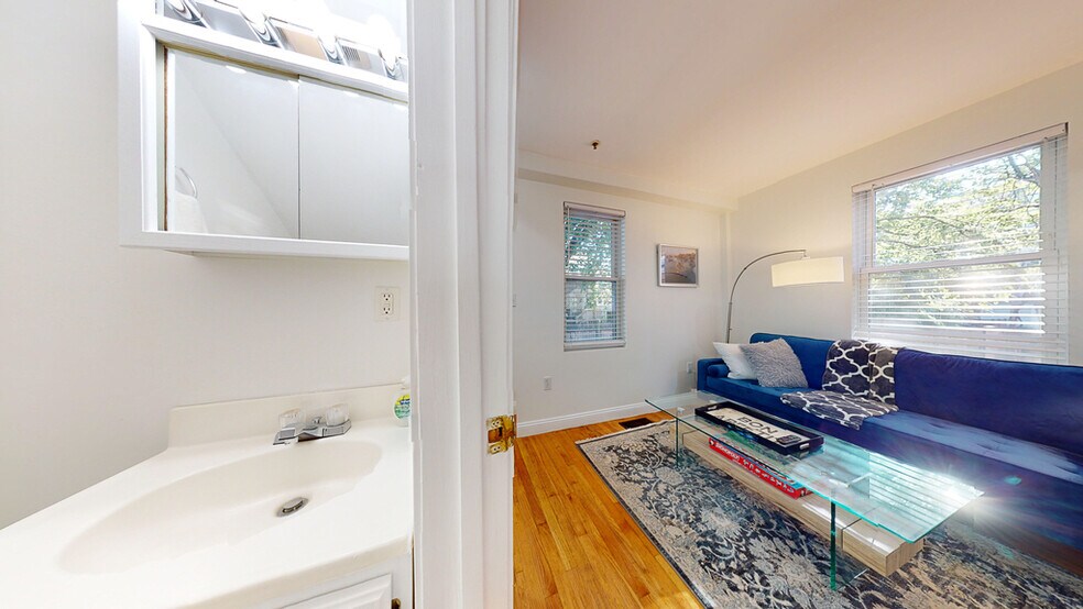 Building Photo - 23 Jay St