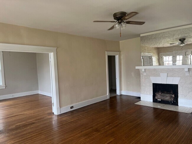 Building Photo - 2502 Blair Blvd