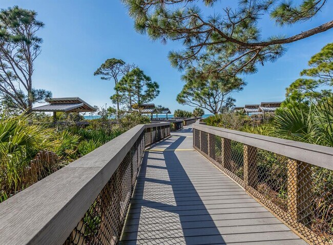 Building Photo - 217 Airport Ave W