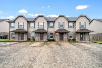 Building Photo - 1770 Spring Water Drive