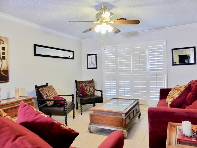 Building Photo - 1312 NW 15th St