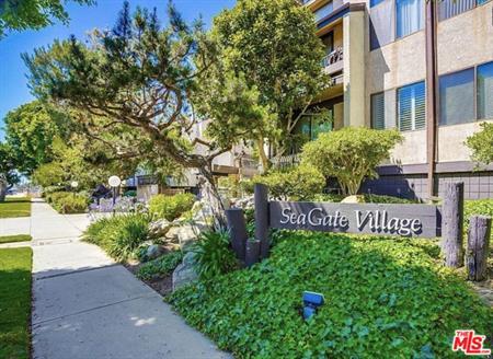 SeaGate Welcomes You - 8711 Falmouth Ave