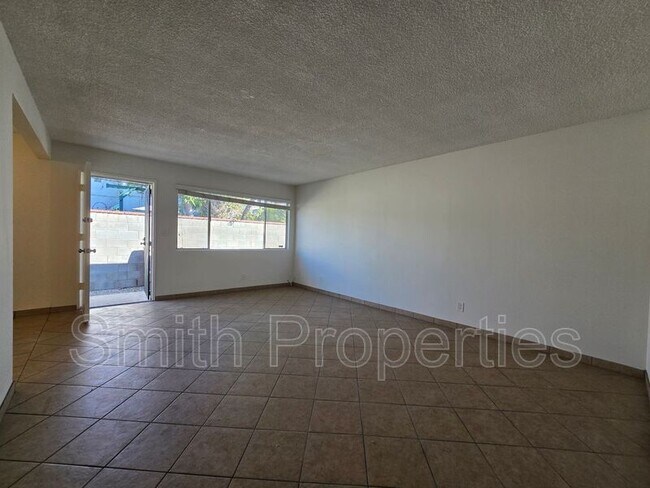 Building Photo - 2619 Mathews Ave