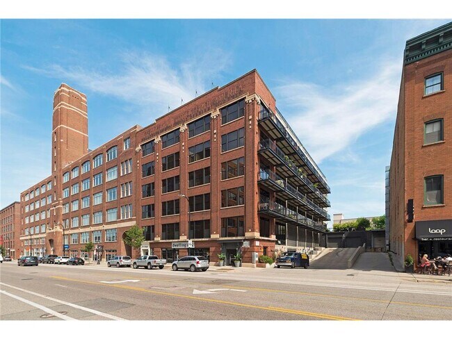 Building Photo - 618 N Washington Ave