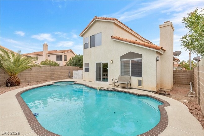 Building Photo - 7600 Beverly Hills Dr