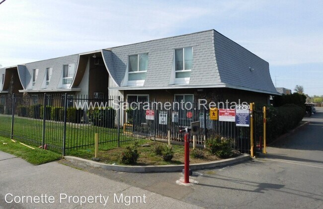 Primary Photo - 2229 Edison Ave