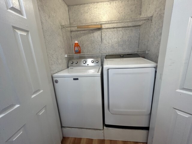 Washer / Dryer - 37 Sixth St