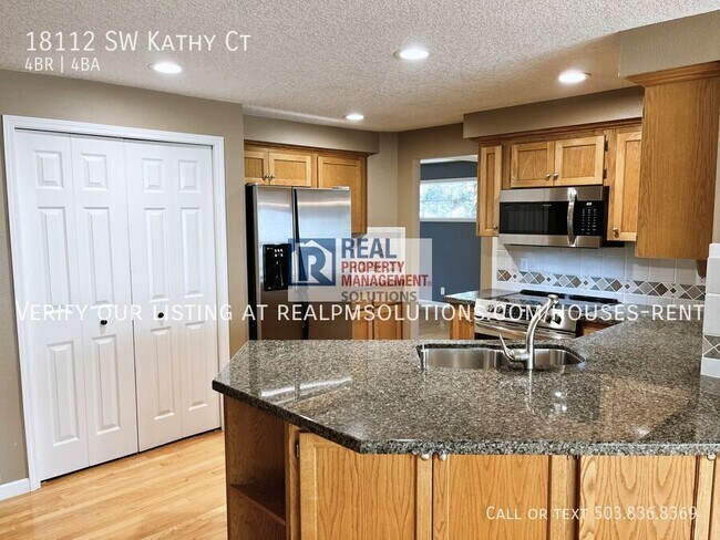 Building Photo - 18112 SW Kathy Ct