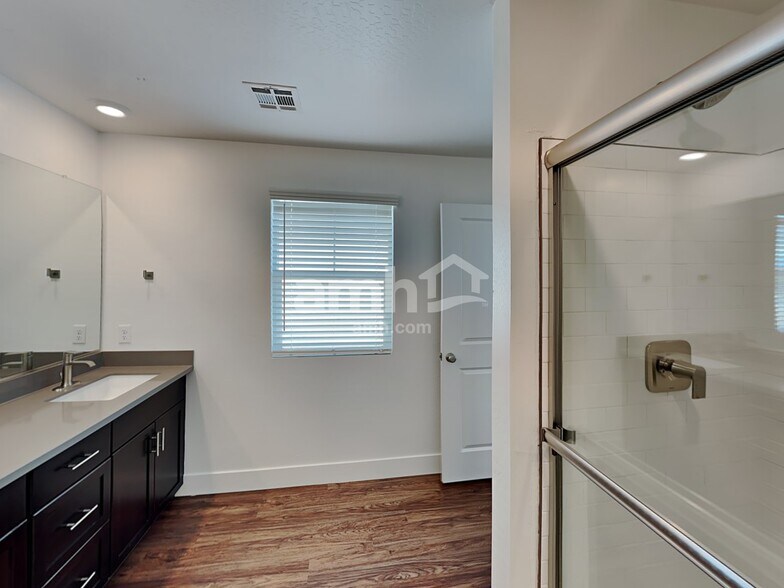 Building Photo - 21469 S 231st Way