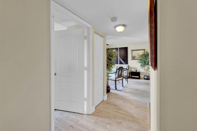 Building Photo - 110 N Federal Hwy