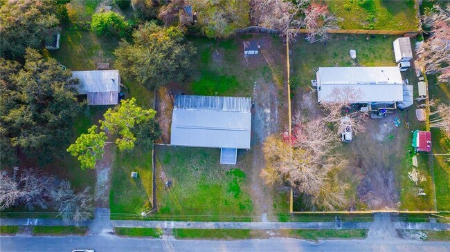 Building Photo - 630 Carpenter Rd