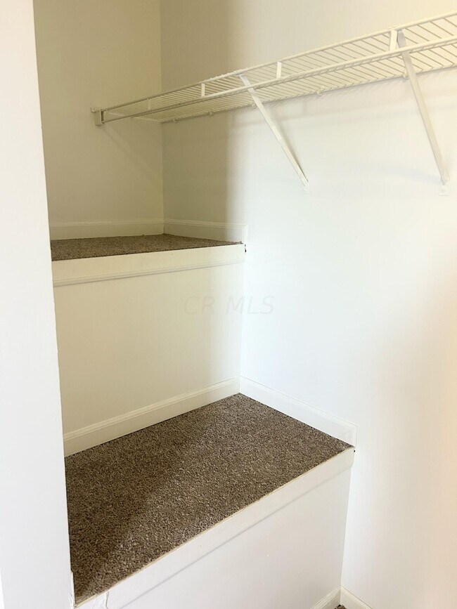 Building Photo - 6820 Axtel Dr
