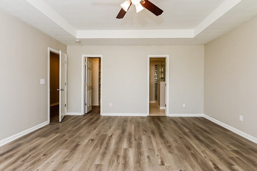Building Photo - 220 Cranesbill Way
