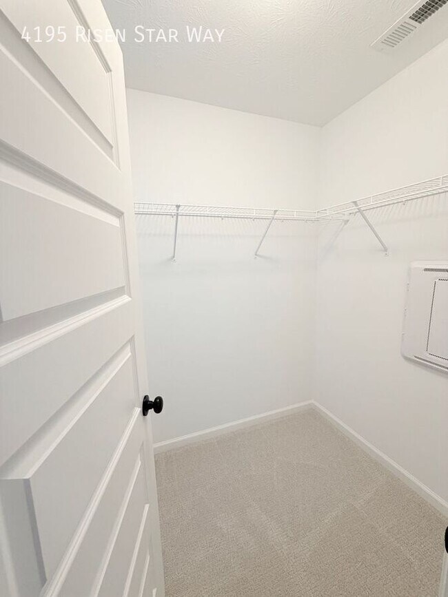 Building Photo - 4195 Risen Star Way