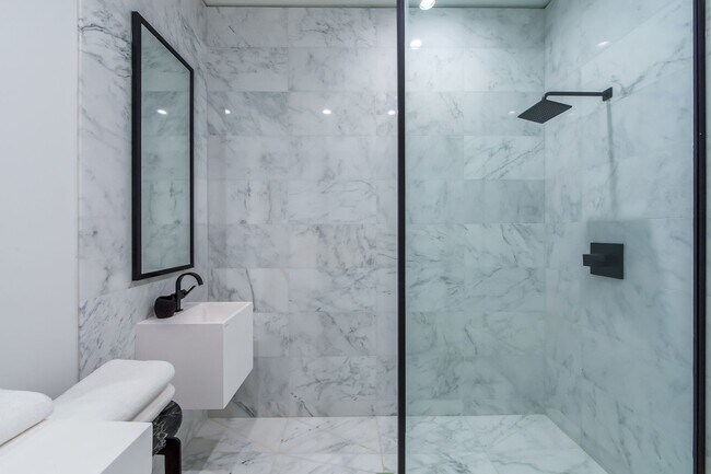 Building Photo - Architectural 1-Bed Designer Residence wit...