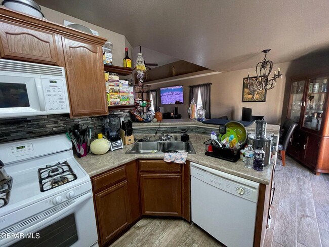 Building Photo - 11749 Mesquite Miel Dr