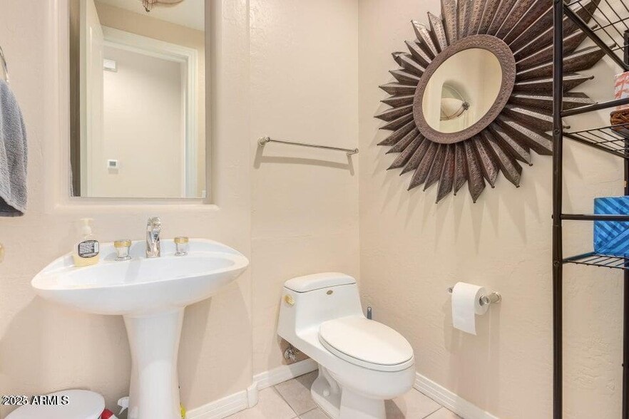 Building Photo - 8115 E Sand Flower Dr