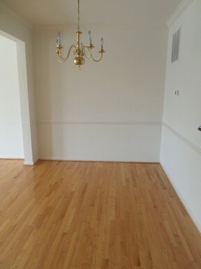 Building Photo - 4712 Hanrahan Pl