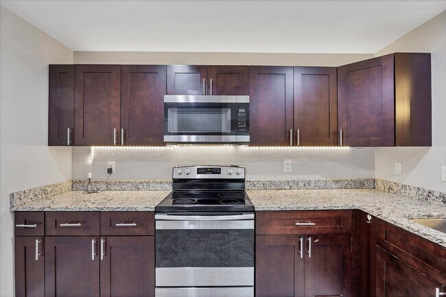 Building Photo - Duplex Unit For Rent In Port Charlotte