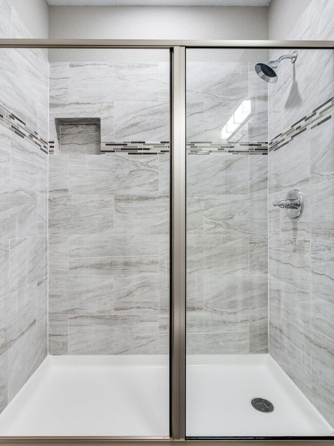 Building Photo - 3205-3207 Karen St