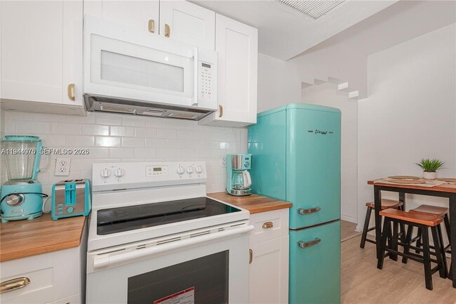 Building Photo - 530 15th St