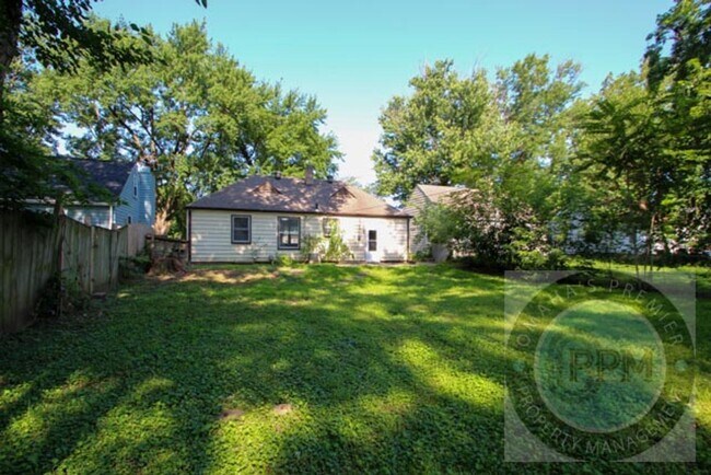 Building Photo - Charming 2Bd/1Ba home in Bellevue