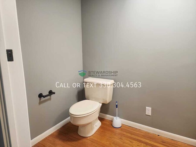 Building Photo - 1107 Field St NW