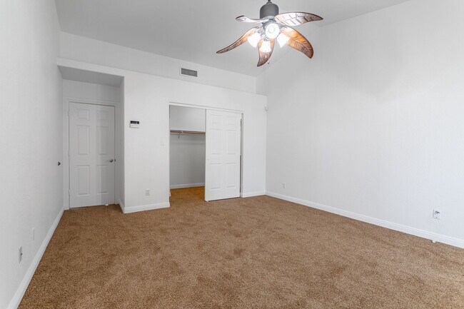 Building Photo - 3481 W 27th Ln