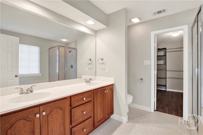 Building Photo - 387 Shady Hill Cir