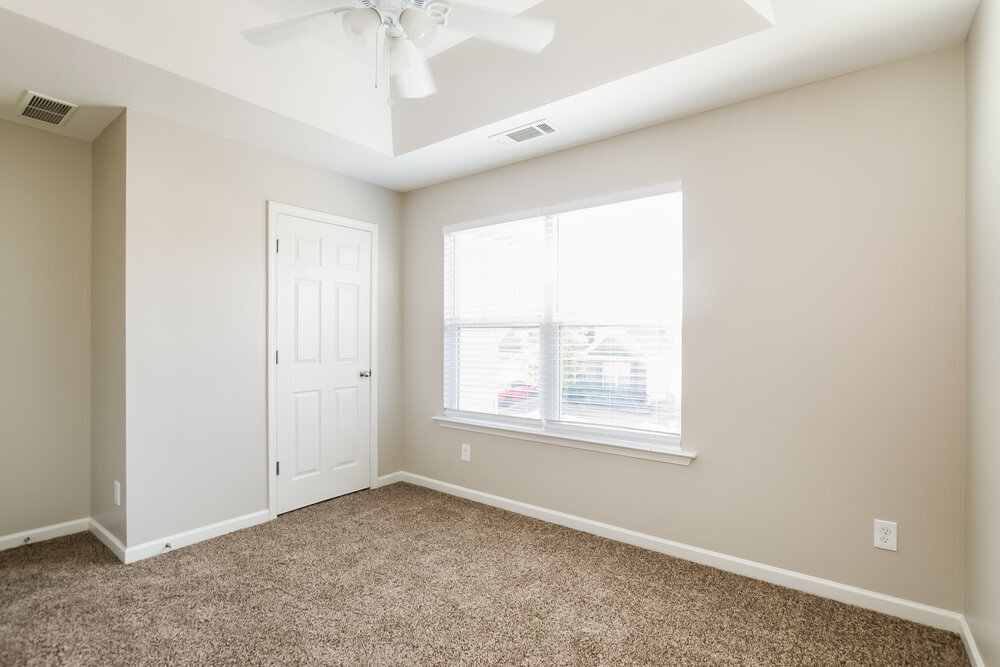 Building Photo - 38 Bollen Ln