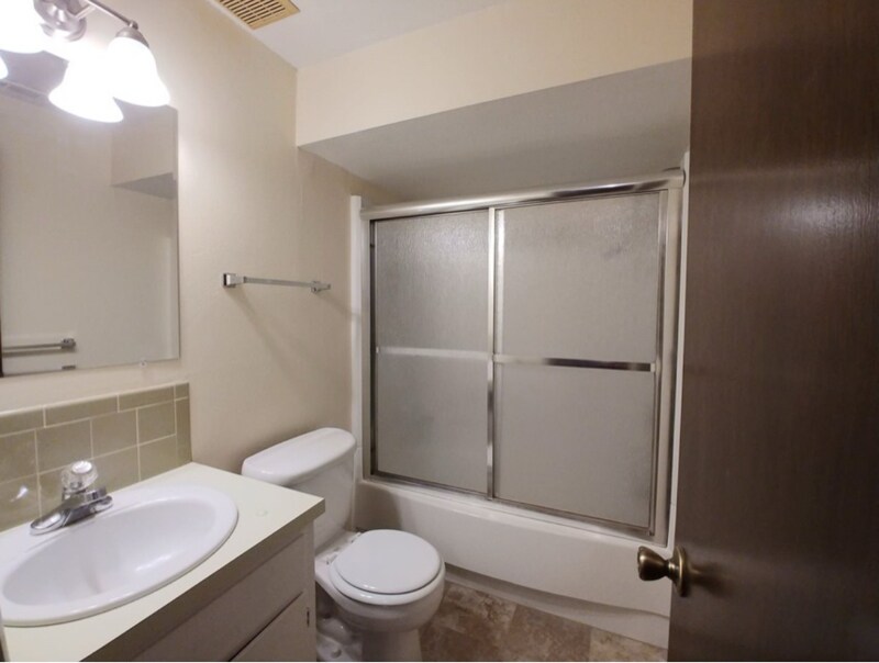 Building Photo - 8415 E Gilbert St