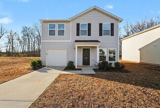 Building Photo - Beautiful 3-bedroom, 2.5-bath home in Greensboro