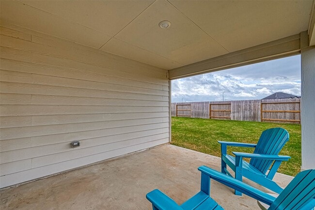 Building Photo - 21119 Bella Coral Dr