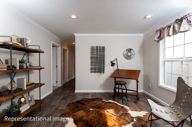 Building Photo - Knoxville 37920 - 3 bedroom 2 bath - call ...