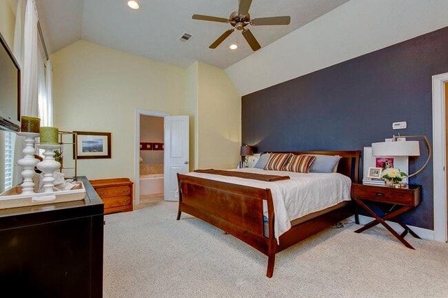 Building Photo - 1319 Birdsall St