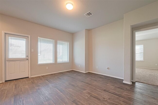 Building Photo - 1819 Bryson Heights Dr