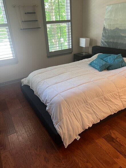 Building Photo - 390 17th St NW