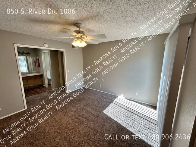 Building Photo - 850 S River Dr